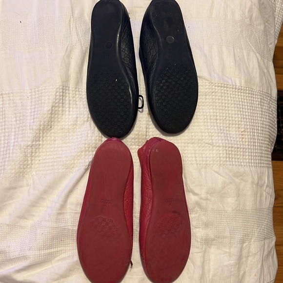 2 pair Gucci flats - Picture 2 of 10